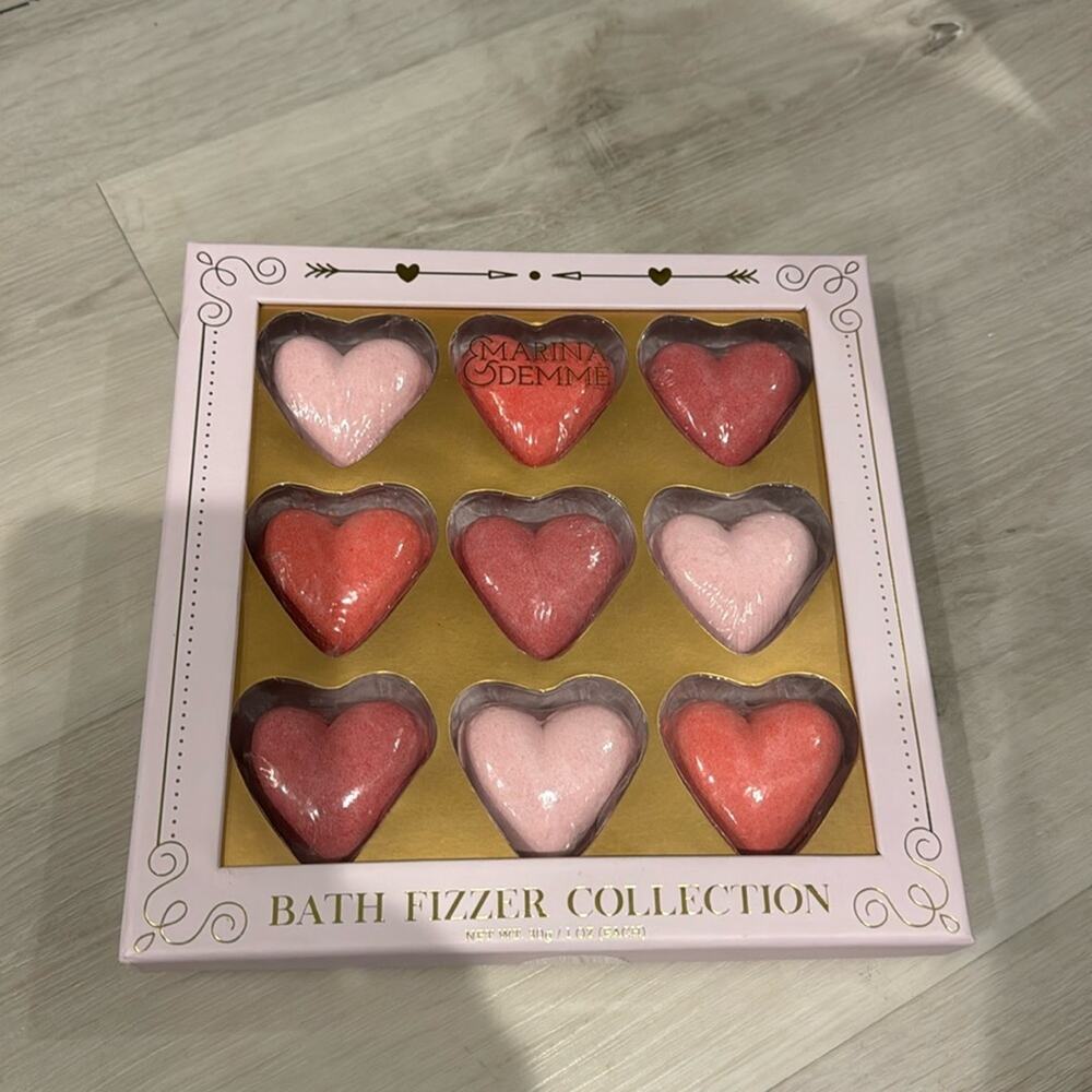Marina & Demme Bath Fizzer Collection NWT set of 9 Hearts Fizzer.